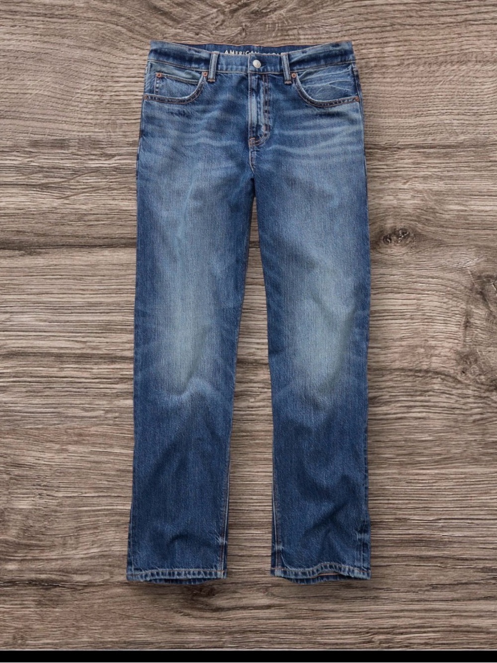 NWT AE Strigid Low Rise Baggy Straight Jeans SZ 8 Short